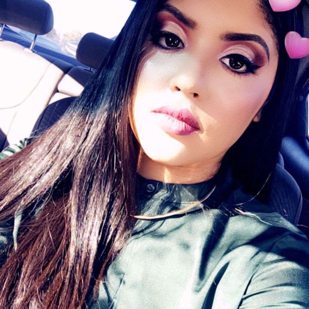 Meet your Posher, Nina